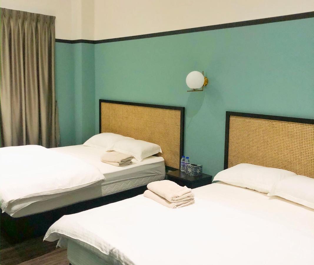 J Residence Banting  Bagian luar foto